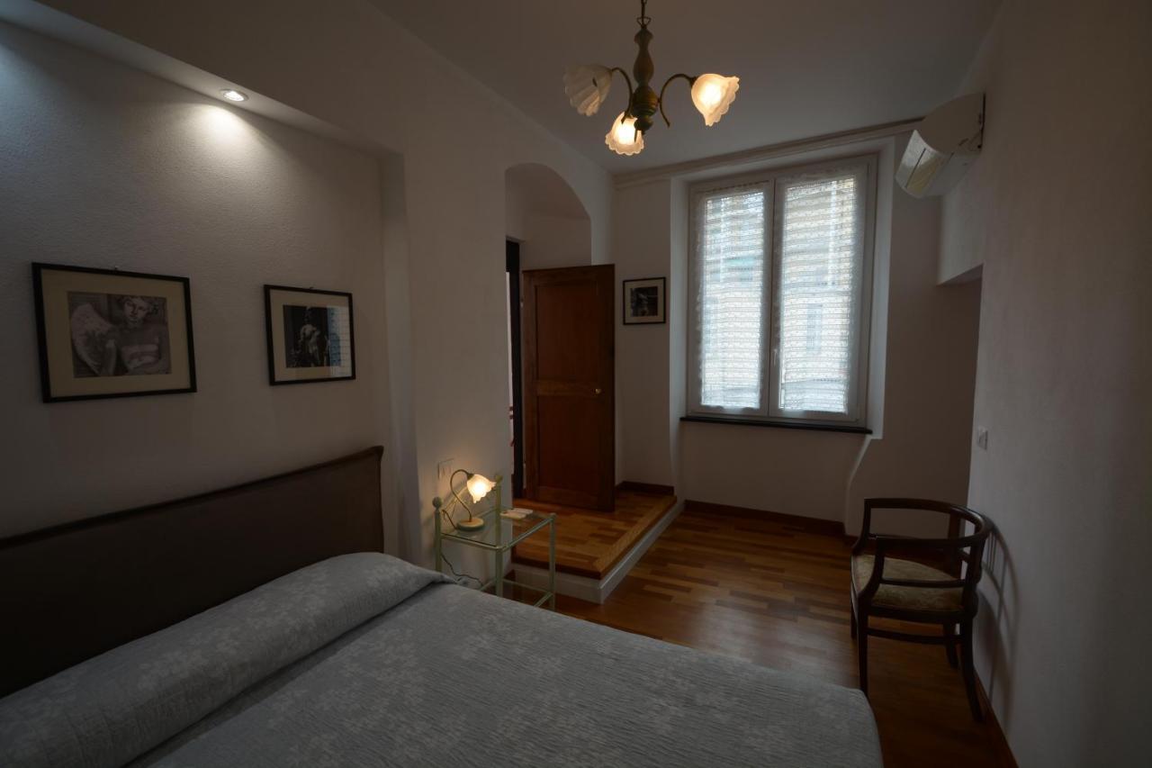 Soana Apartment Genoa Bagian luar foto