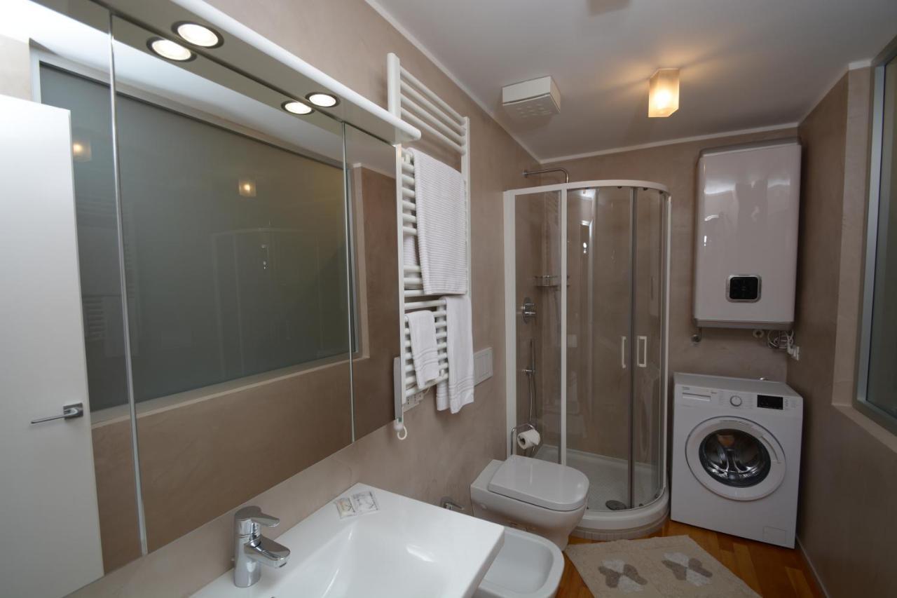 Soana Apartment Genoa Bagian luar foto