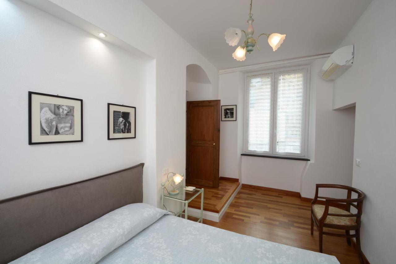 Soana Apartment Genoa Bagian luar foto