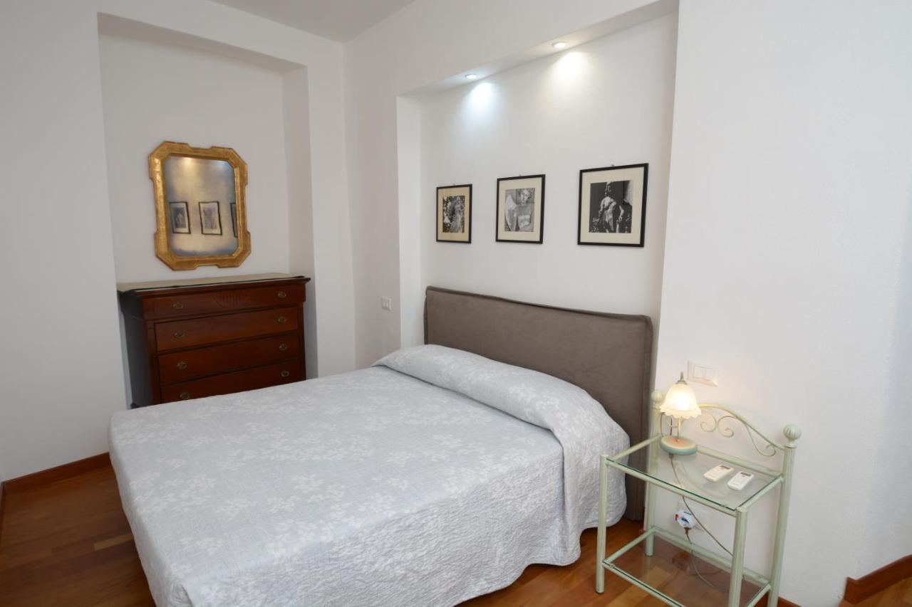 Soana Apartment Genoa Bagian luar foto