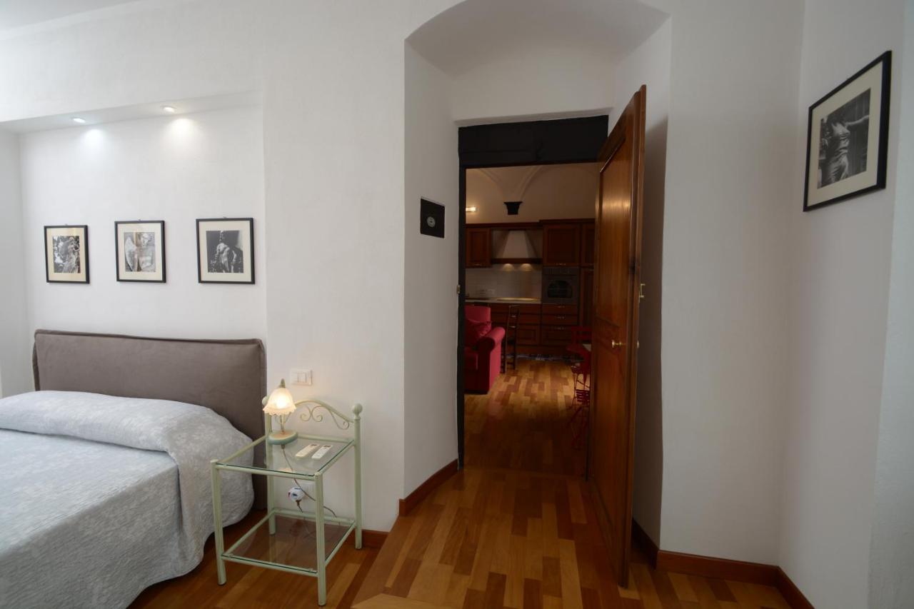 Soana Apartment Genoa Bagian luar foto