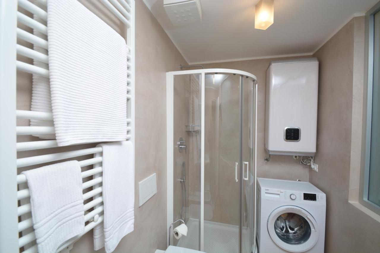 Soana Apartment Genoa Bagian luar foto